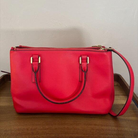 Tory Burch Red Saffiano Robinson Double Zip Leather Tote - Picture 4 of 10